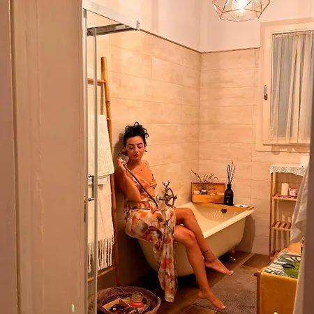 Donna Michelina Rooms *